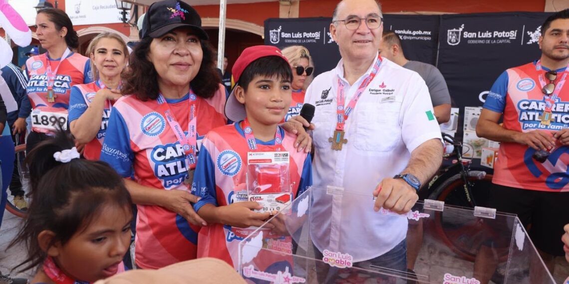 LLEVAN GRAN FIESTA FAMILIAR Y DEPORTIVA A LA PILA