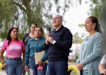 LLEVAN EL PROGRAMA CAPITAL AL 100 A LA COLONIA SIMÓN DÍAZ