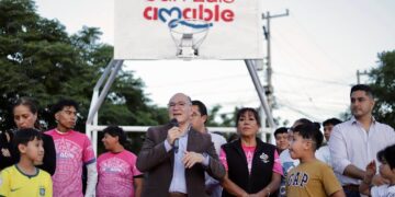 ENTREGAN NUEVA CANCHA MULTIFUNCIONAL EN EL FRACCIONAMIENTO ARBOLEDAS DE JACARANDAS