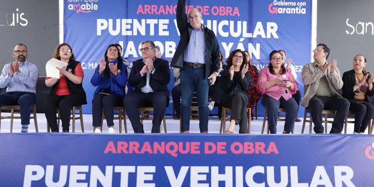 ARRANCAN OBRA DEL PUENTE JACOBO PAYÁN-SALVADOR NAVA