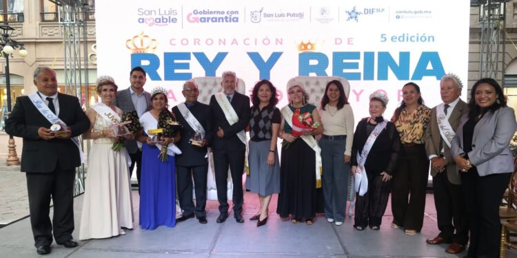 CORONAN AL REY Y REINA DE ADULTOS MAYORES 2026-2027