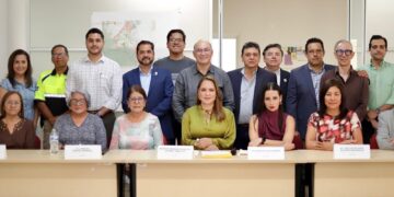 RATIFICAN A JAVIER ERNESTO FLORES NAVARRO COMO DIRECTOR DEL IMPLAN
