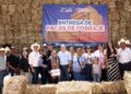 ENTREGAN PACAS DE FORRAJE PARA IMPULSAR A PRODUCTORES PECUARIOS DE LA CAPITAL