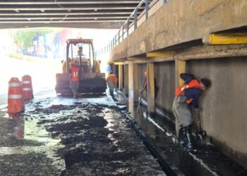 CONCLUYEN LIMPIEZA DE CÁRCAMOS CON RETIRO DE 340 TONELADAS DE RESIDUOS