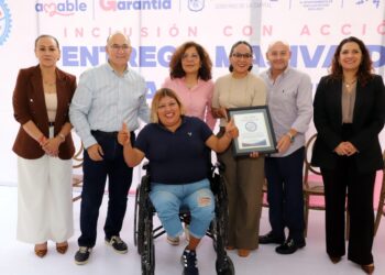 ENTREGAN SILLAS DE RUEDAS Y ANDADERAS COMO PARTE DEL PROGRAMA “INCLUSIÓN CON ACCIÓN”