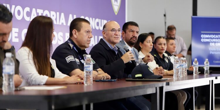 ALCALDE RECONOCE TRAYECTORIA DE LOS ELEMENTOS DE LA POLICÍA MUNICIPAL