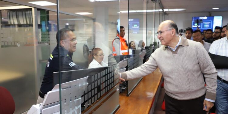 PRESENTA ALCALDE VENTANILLA PARA SIMPLIFICAR TRÁMITES DE COMERCIO