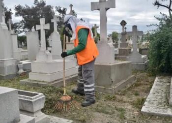 ALISTAN EL PANTEÓN DEL SAUCITO PARA RECIBIR A LAS FAMILIAS POTOSINAS