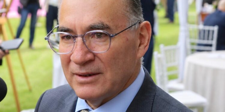 MUNICIPIO CAPITALINO SIMPLIFICA TRÁMITES PARA COMERCIOS